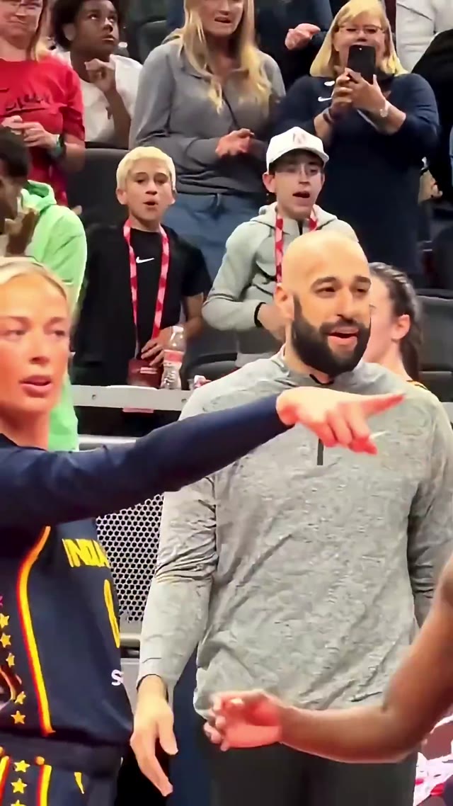 Sophie Cunningham déclenche toute une équipe d'un simple regard — viral @MAGAVoice