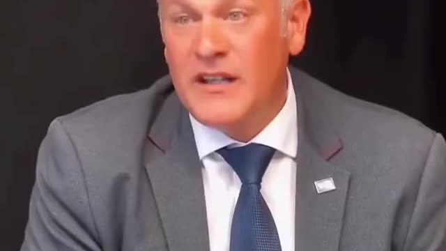 Témoignage d un père — sa fille violée par plus de 60 hommes à Manchester (FluxState_DAO)