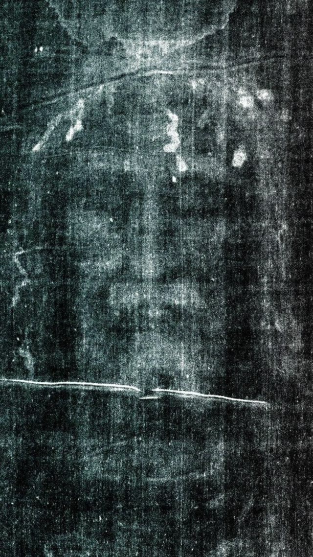 Saint Suaire de Turin : la première photo de 1898 — @ThierryTout