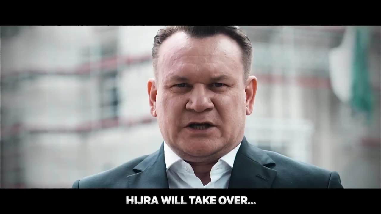 « 10 ans. Se battre ou mourir » : le député européen Tarczyński recycle son clip de 2017 — Kadhafi 2006 en renfort