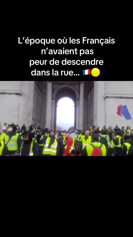 « L'époque où les Français n'avaient pas peur de descendre dans la rue » : les archives de l'acte III sous l'Arc de Triomphe