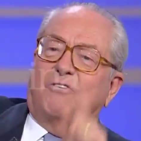 « Vous avez escroqué les Français » : Le Pen contre le PS sur les retraites, une archive de 2002 ressurgie