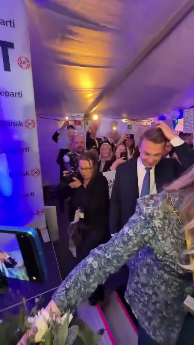 La bâche écrit Folkeparti